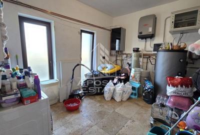 Casa individuala deosebita cu 5 camere, 3 bai, demisol si garaj, Sag - 33