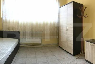 Casă cu 7 camere cu Teren 1023 Mp în Central - 2