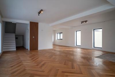 Casă cu 4 camere cu Teren 363 Mp în Preajba - 4