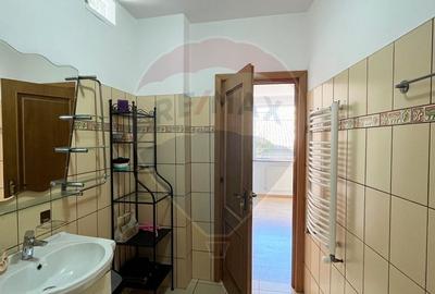 Inchiriere casa - vila cu 6 camere,  zona Cosbuc Inchiriere casa - vila cu 6 camere,  zona Cosbuc - 31