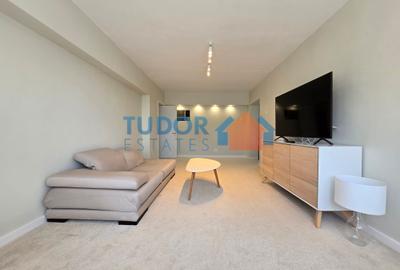 Apartament cu 3 camere semidecomandat, mobilat în Romană