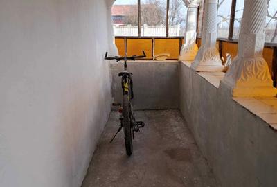 Casă cu 4 camere în Băbeni - 2