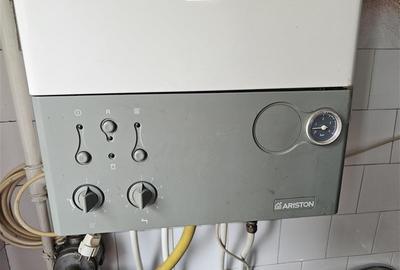 Apartament cu 2 camere nedecomandat, mobilat în Micro II - 20