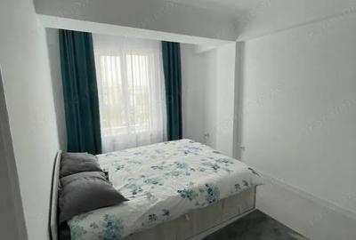 Apartament cu 2 camere decomandat în Florilor