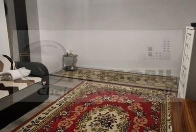 Apartament cu 3 camere si balcon - zona Podu Ros - 450€ - 3