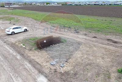Teren agricol intravilan de 750 mp, în Aroneanu - 3