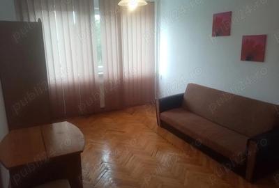 Ap. 2 cam. Dec. Podu Ros, Et.1, cu CT, mobilat utilat