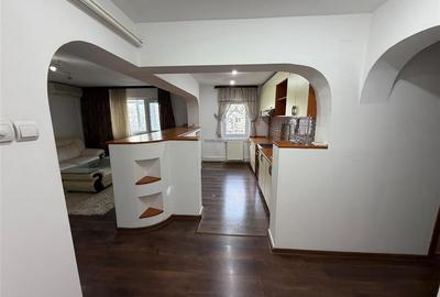 Apartament cu 3 camere circular, mobilat în Central - 10