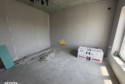 Casă cu 3 camere cu Teren 235 Mp în Central