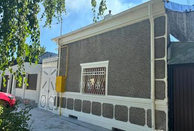 Casă cu 5 camere în Exterior Vest - 2