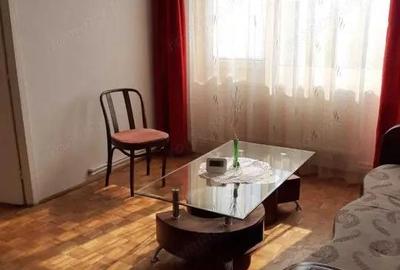 Centru, Str 9 Mai - Precista, Apartament cu 3 camere semidecomandat - 1