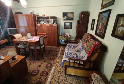 Casă cu 4 camere cu Teren 2200 Mp în Pianu - 4