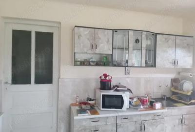 Casă cu 5 camere cu Teren 1100 Mp în Subcetate - 1