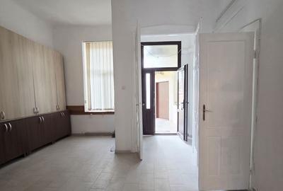 Apartament cu 4 camere în Ultracentral - 3