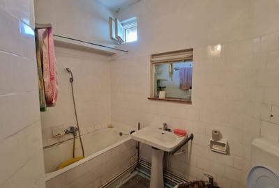 Apartament spatios 3 camere + boxa beci. Zona Albina, COMISION 0% - 5