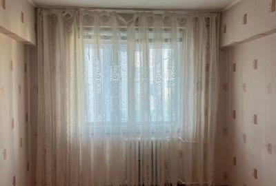 Apartament cu 3 camere decomandat în Rahova - 3
