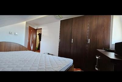 Apartament cu 3 Camere Decomandate Zona Obcini - 2