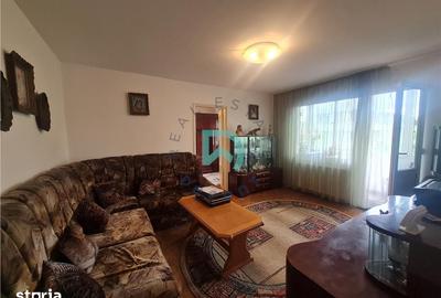 Apartament cu 3 camere semidecomandat în Astra - 2