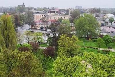 Apartament cu 3 camere,   bloc nou - 10