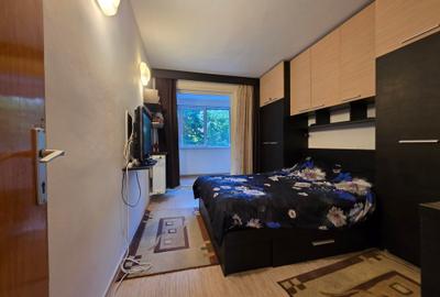 Apartament cu 3 camere semidecomandat în Alexandru Obregia - 8