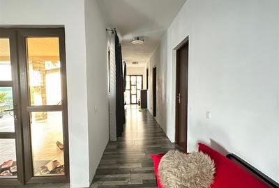 Casă individuală cu 10 camere cu Canalizare în Târgșoru Vechi - 16