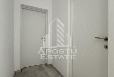 Apartament cu 3 camere semidecomandat în Giroc - 12