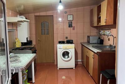 Casă cu 4 camere în Lungulețu - 5