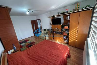 Apartament cu 2 camere decomandat în C5