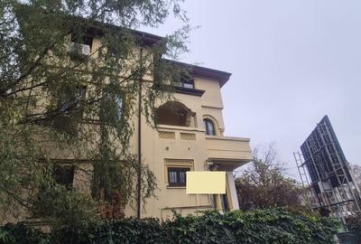 Apartament cu 5 camere decomandat în Cotroceni - 3