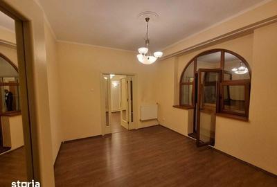 Apartament cu 3 camere în Centrul Civic - 3