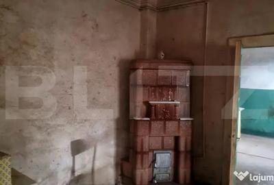 Casă cu 4 camere cu Teren 287 Mp în Lupeni