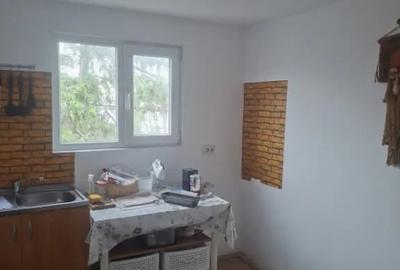 Casă cu 5 camere cu Teren 132 Mp în Central - 15