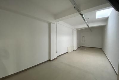 Spatiu stradal cu destinatie comercială - 8