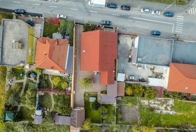 Vilă cu teren generos în Pârneava - 9