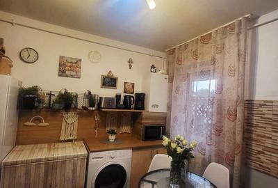 Apartament cu 3 camere semidecomandat în Central - 3
