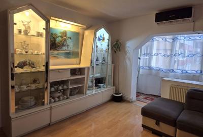 Apartament cu 2 camere semidecomandat în Șagului