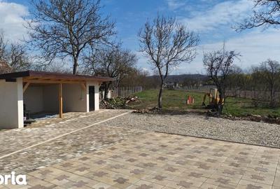 Casă cu 4 camere cu Teren 300 Mp în Central