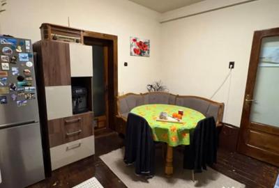 Apartament cu 3 camere decomandat în Central - 2