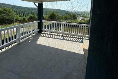 Casă cu 5 camere cu Teren 500 Mp în Miroslava - 12