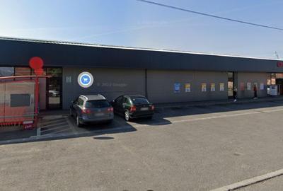 Spațiu comercial, de 906 mp, în Nojorid