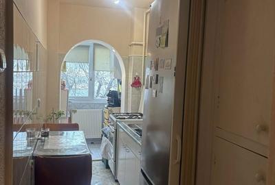 Garsonieră decomandată în Astra - 2