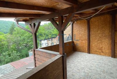 Casa superba din caramida arsa in zona Stavila - 12
