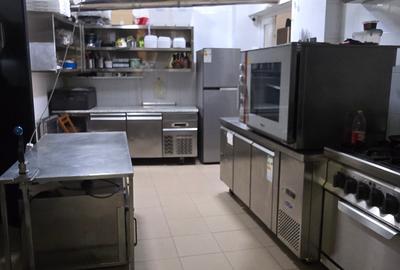 Spațiu comercial, de 200 mp, în Ultracentral - 10