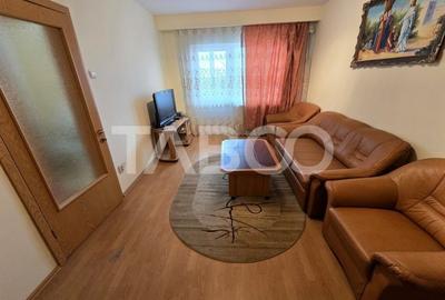 Apartament cu 2 camere decomandat, mobilat în Vasile Aaron - 2
