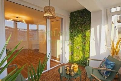 Apartament cu 2 camere decomandat în Victoriei