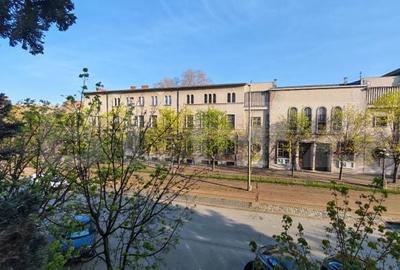 Apartament cu 5 camere în Iosefin - 1