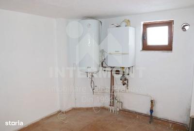 Casă cu 4 camere cu Teren 1600 Mp în Central