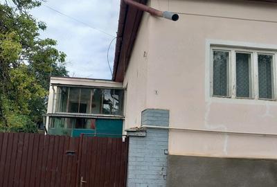 Casă cu 3 camere în Central - 2