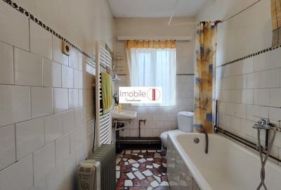 Chirie Casa Dambu Rotund | 4 camere - 10