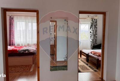 Apartament cu 3 camere semidecomandat în Dâmbul Rotund